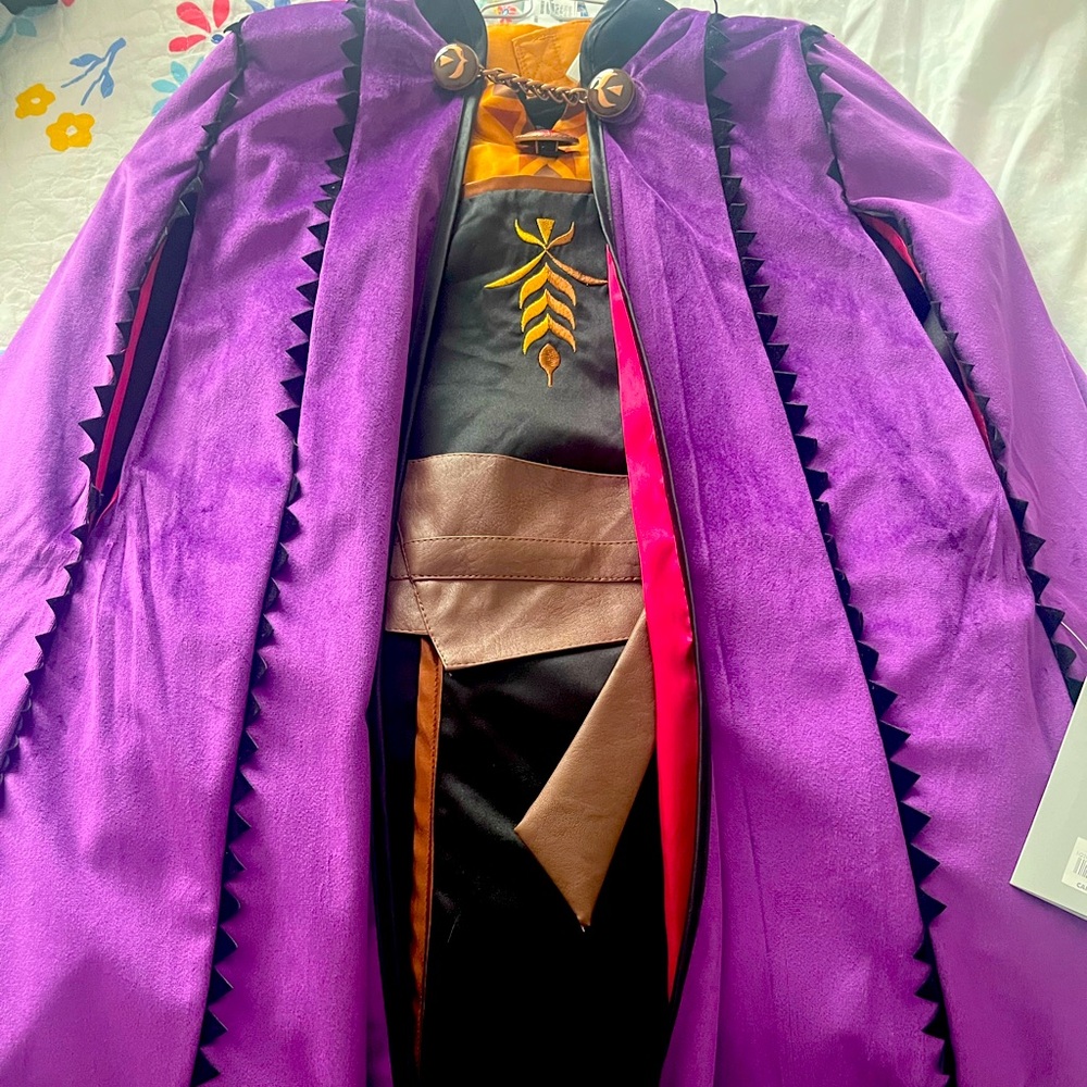 Anna Frozen 2 costume size 9/10 NWT